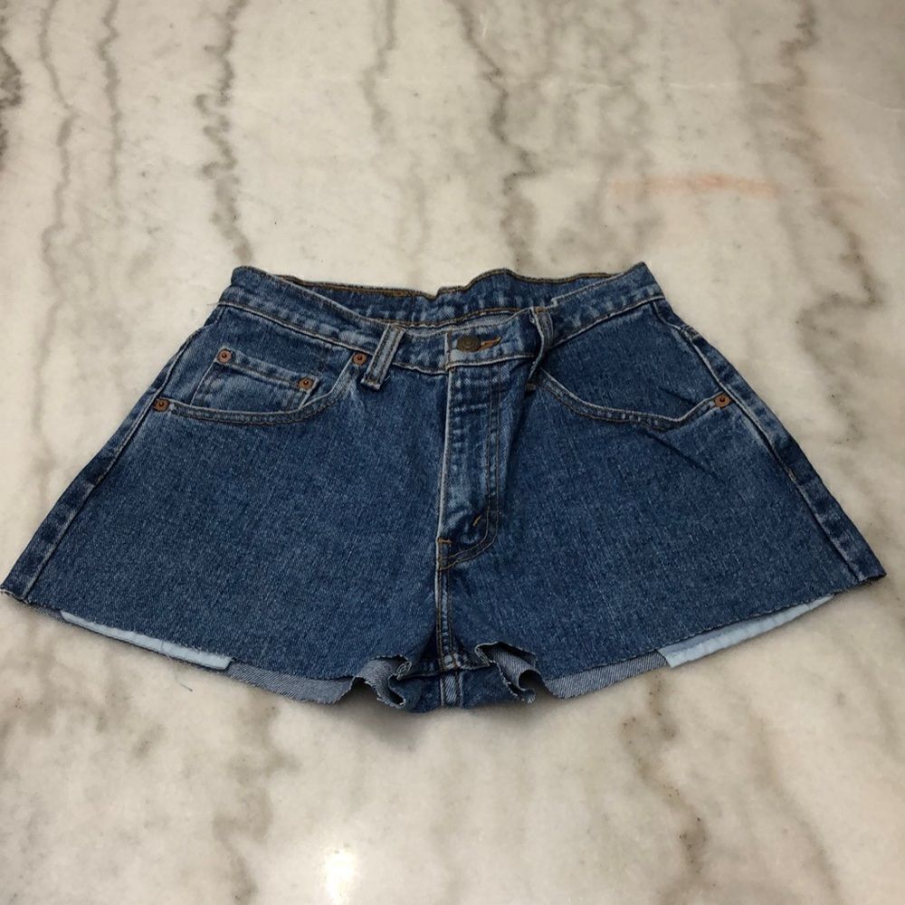 Vintage 1991 Levi’s 560 Cutoff Short Size 27-28